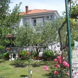 I Sobe Mara Gostinjska kuća